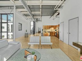 330 W 11th Street 703, Los Angeles CA 90015