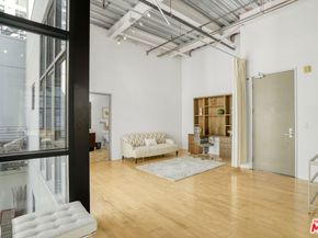 330 W 11th Street 703, Los Angeles CA 90015