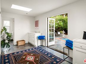 1243 S Stanley Avenue, Los Angeles CA 90019