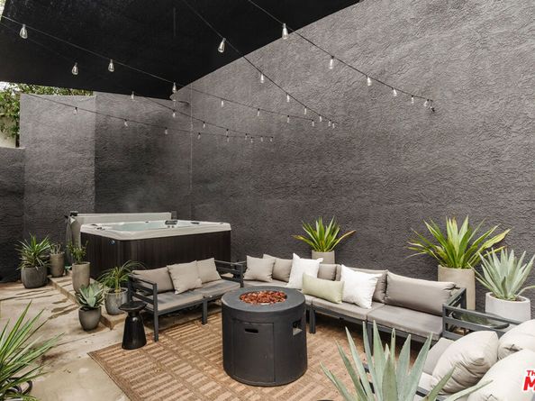 8730 Wonderland Avenue, Los Angeles CA 90046