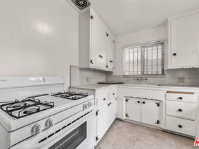 8536 Saturn Street, Los Angeles CA 90035