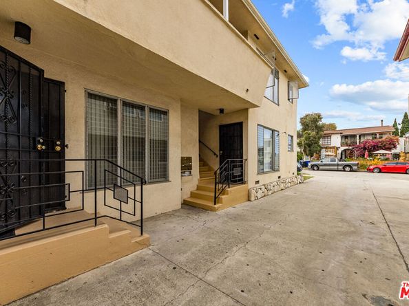 8536 Saturn Street, Los Angeles CA 90035