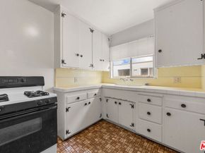 8536 Saturn Street, Los Angeles CA 90035