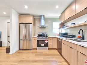 11137 Archwood Place, North Hollywood CA 91606