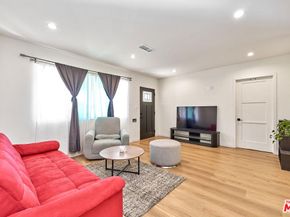 11137 Archwood Place, North Hollywood CA 91606