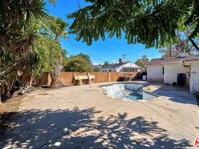 11137 Archwood Place, North Hollywood CA 91606