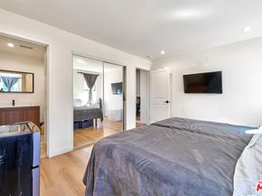 11137 Archwood Place, North Hollywood CA 91606