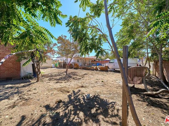 11137 Archwood Place, North Hollywood CA 91606