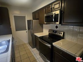 2130 N Beachwood Drive, Los Angeles CA 90068