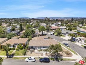 7803 Flight Ave, Los Angeles CA 90045