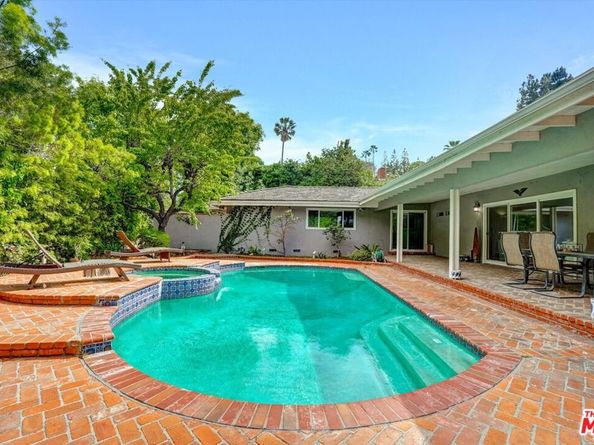 3530 Royal Woods Drive, Sherman Oaks CA 91403