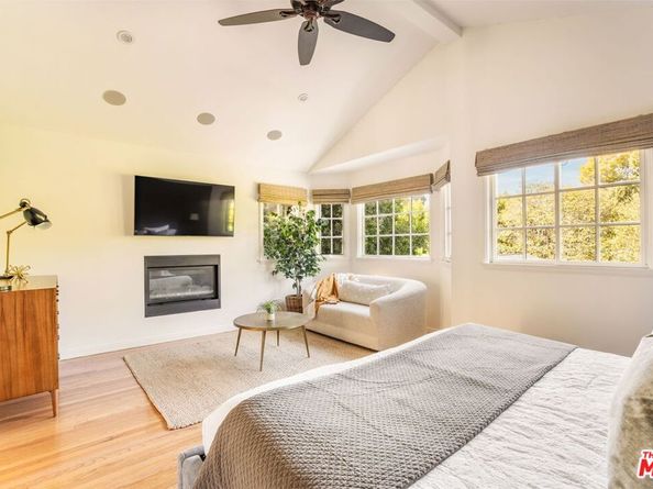 4133 Camellia Avenue, Studio City CA 91604