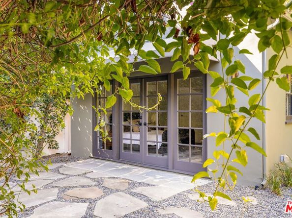 4133 Camellia Avenue, Studio City CA 91604