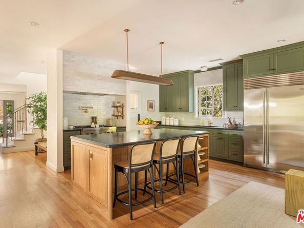 4133 Camellia Avenue, Studio City CA 91604