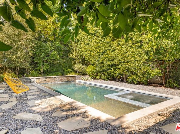 4133 Camellia Avenue, Studio City CA 91604