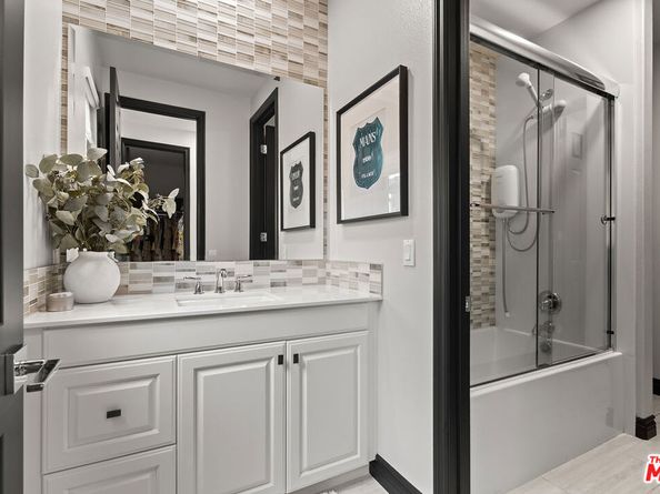 55 Suede, Irvine CA 92602