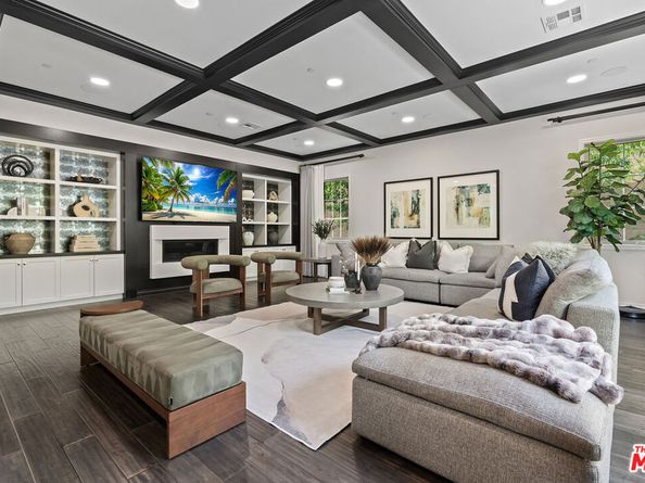 55 Suede, Irvine CA 92602