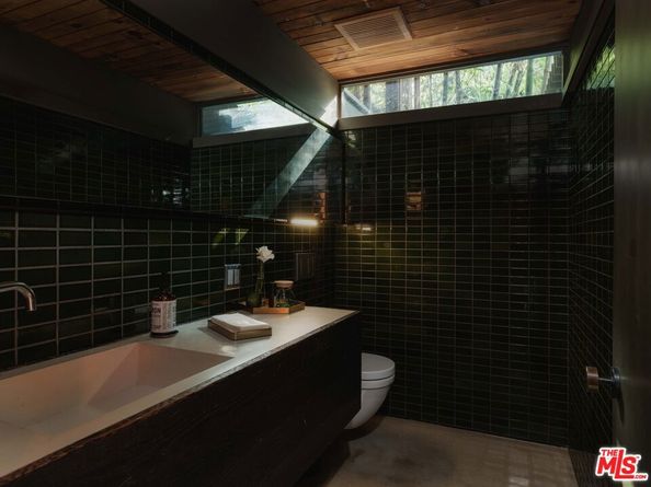 2563 Nichols Canyon Road, Los Angeles CA 90046