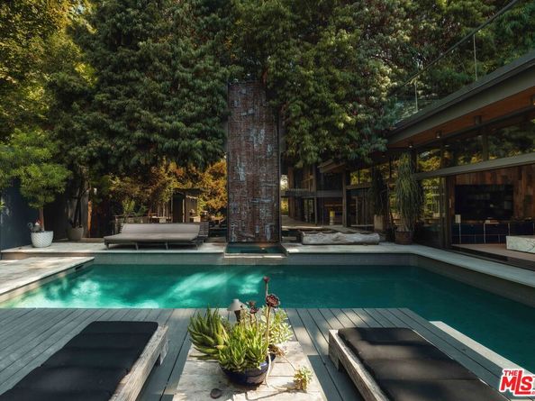 2563 Nichols Canyon Road, Los Angeles CA 90046