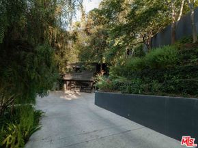 2563 Nichols Canyon Road, Los Angeles CA 90046