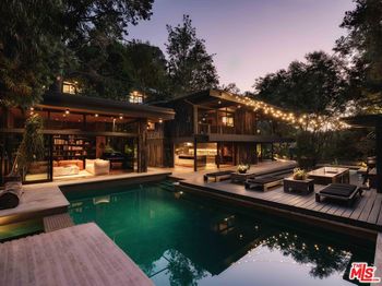 2563 Nichols Canyon Road