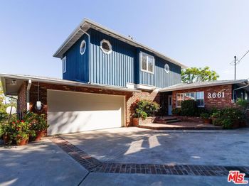 3661 Sunswept Drive