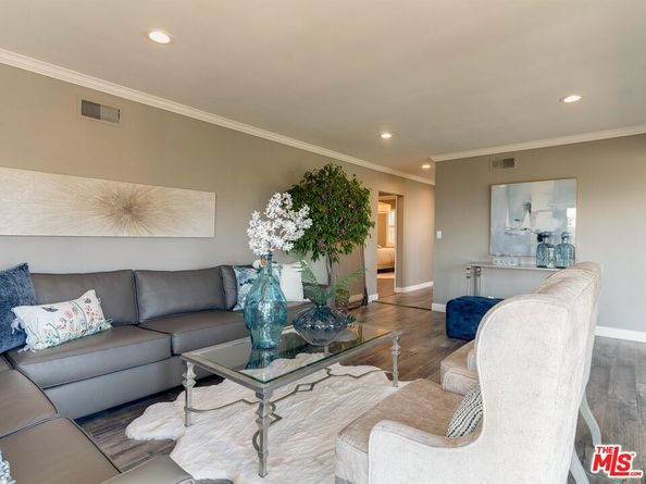 3661 Sunswept Drive, Studio City CA 91604