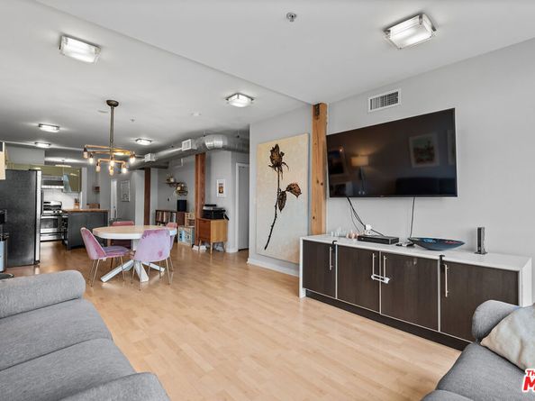 4215 Glencoe Avenue 302, Marina Del Rey CA 90292