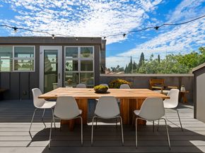 2009 Montana Avenue, Santa Monica CA 90403