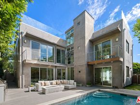 2009 Montana Avenue, Santa Monica CA 90403