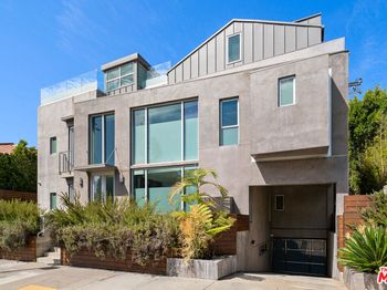 2009 Montana Avenue