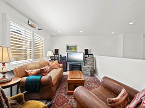 1043 11th Street 3, Santa Monica CA 90403