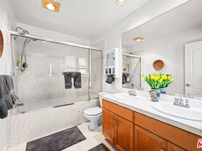 1043 11th Street 3, Santa Monica CA 90403