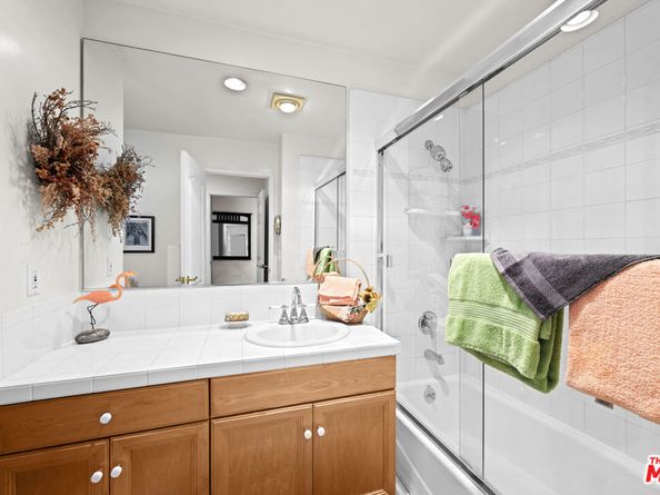 1043 11th Street 3, Santa Monica CA 90403
