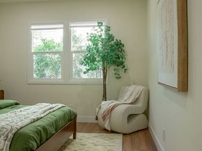 2046 S Burnside Avenue, Los Angeles CA 90016