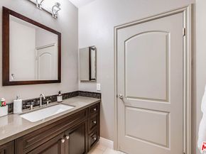 4805 Bellflower Avenue 104, North Hollywood CA 91601