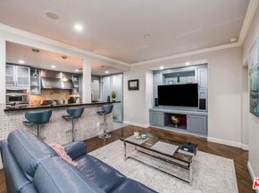 4805 Bellflower Avenue 104, North Hollywood CA 91601