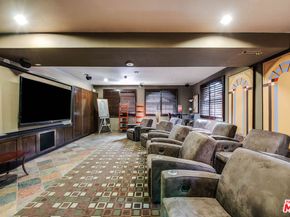 4805 Bellflower Avenue 104, North Hollywood CA 91601