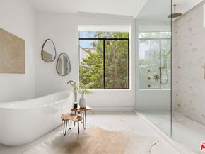 2814 Roscomare Road, Los Angeles CA 90077