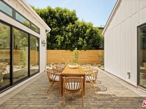 4027 Dixie Canyon Avenue, Sherman Oaks CA 91423