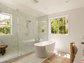 4027 Dixie Canyon Avenue, Sherman Oaks CA 91423