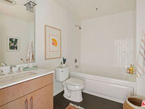 500 Molino Street 206, Los Angeles CA 90013