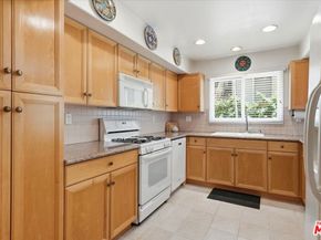 1043 11th Street 3, Santa Monica CA 90403