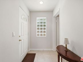 1043 11th Street 3, Santa Monica CA 90403