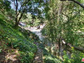 9976 Westwanda Drive, Beverly Hills CA 90210