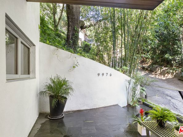 9976 Westwanda Drive, Beverly Hills CA 90210