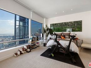 900 W Olympic Boulevard 46G, Los Angeles CA 90015