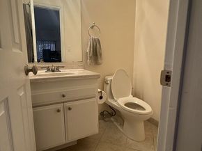 914 Lincoln Boulevard 106, Santa Monica CA 90403