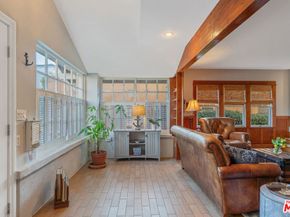 41 Vicente Terrace, Santa Monica CA 90401