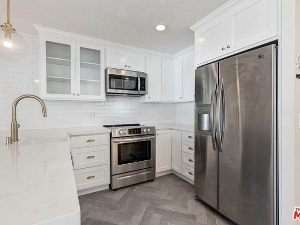 11645 Montana Avenue 223, Los Angeles CA 90049